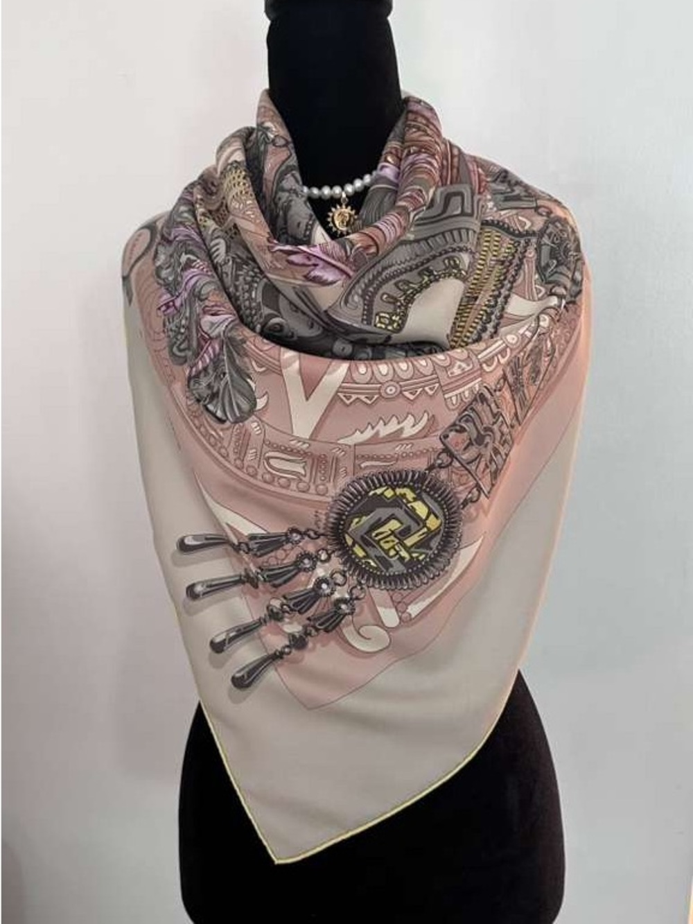 Hermes Silk Scarf Carré 90 Pink Grey Hand Rolled Made in France